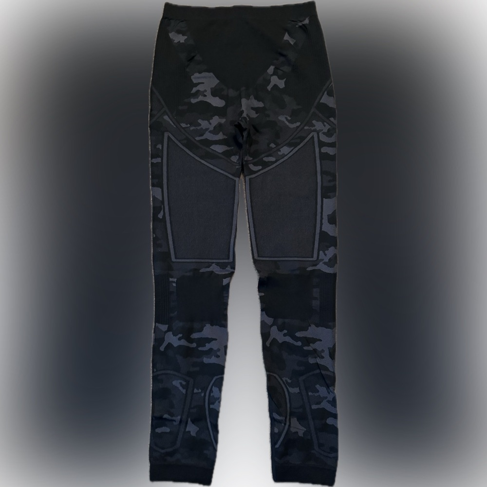 NOOYME Thermal Underwear Long Johns. Size Lg. New.